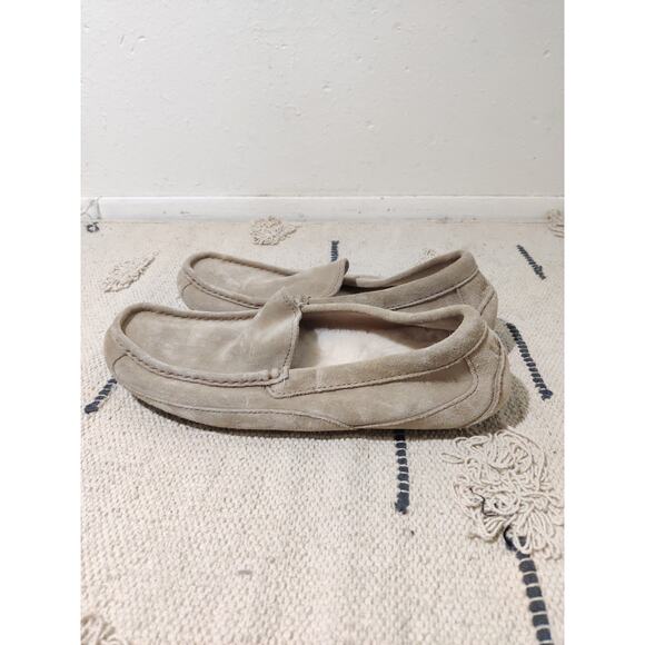 UGG Cream Buttery Leather Squared Toe Women's Slip on Loafer Moccasins Size 9 - Picture 1 of 10